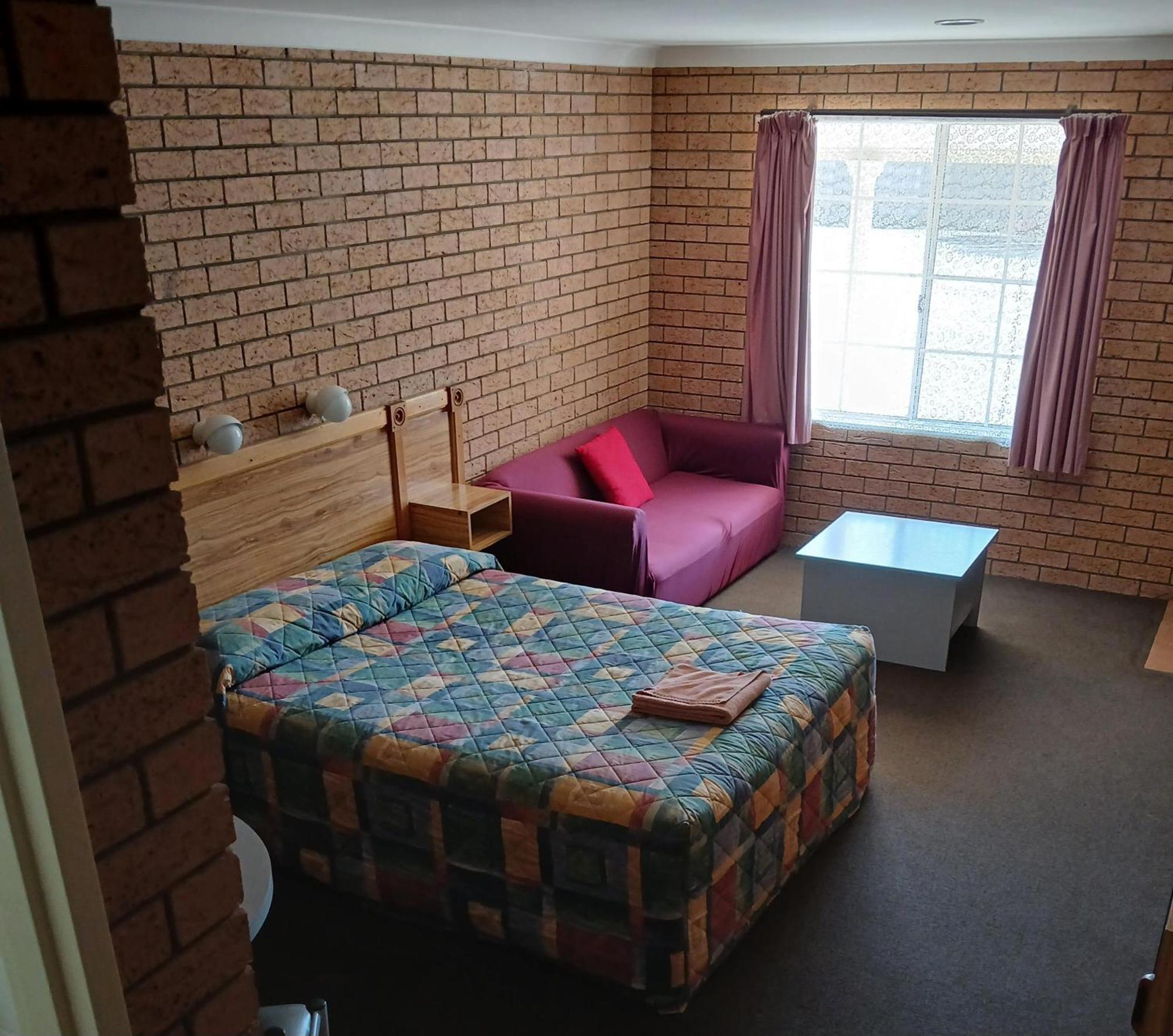 Aaron Inn Motel Narrabri Ngoại thất bức ảnh
