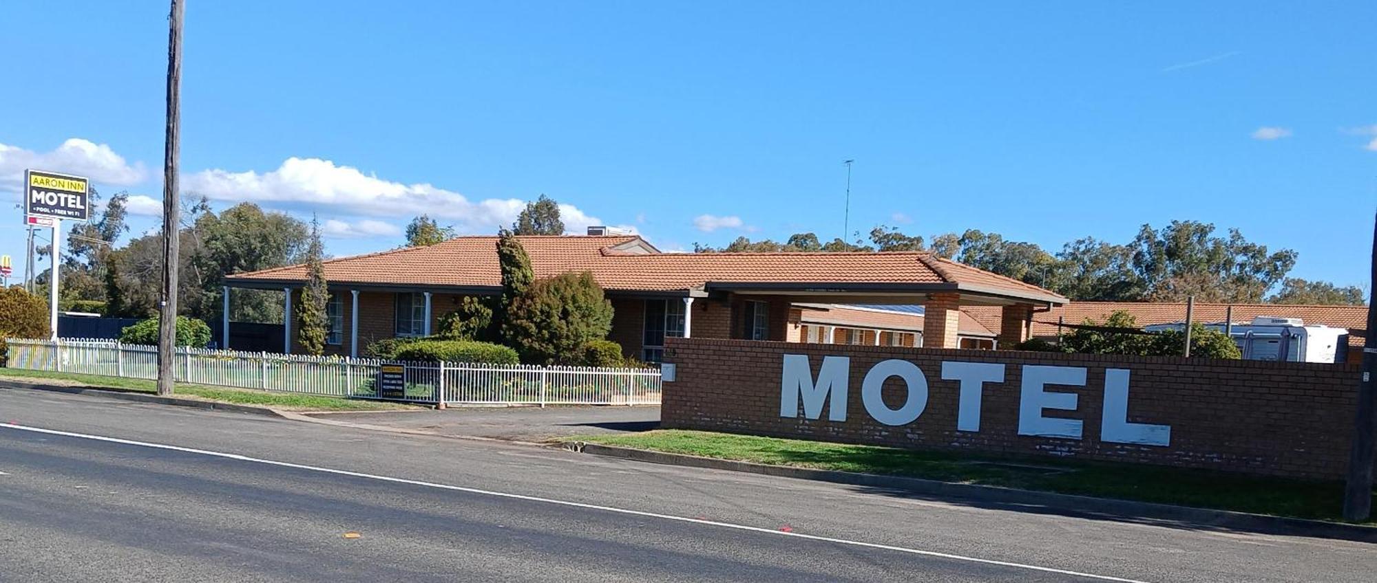 Aaron Inn Motel Narrabri Ngoại thất bức ảnh