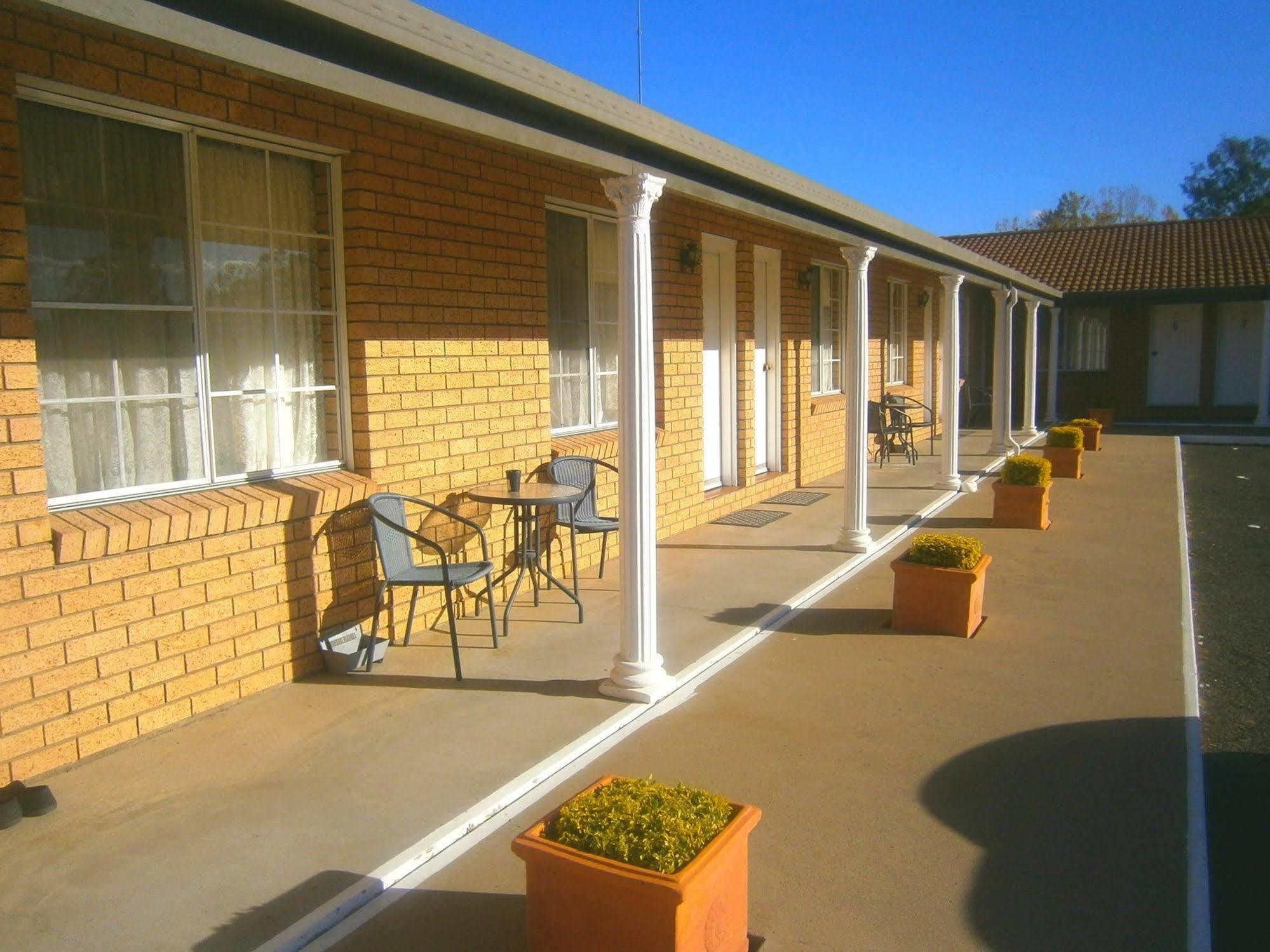 Aaron Inn Motel Narrabri Ngoại thất bức ảnh